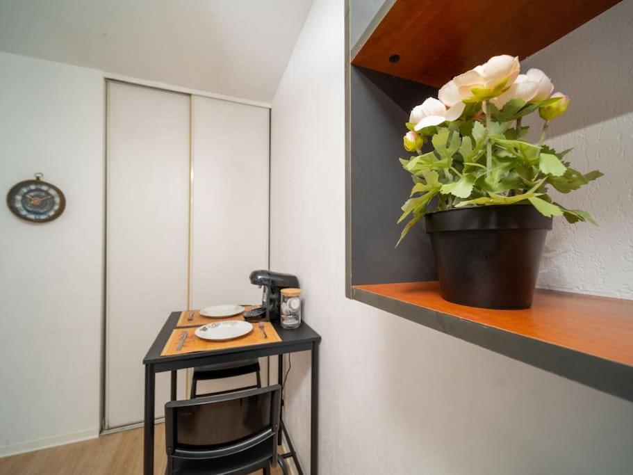 Appartement Tout Equipe A 5 Min De La Gare St Charles Marseille Exterior photo