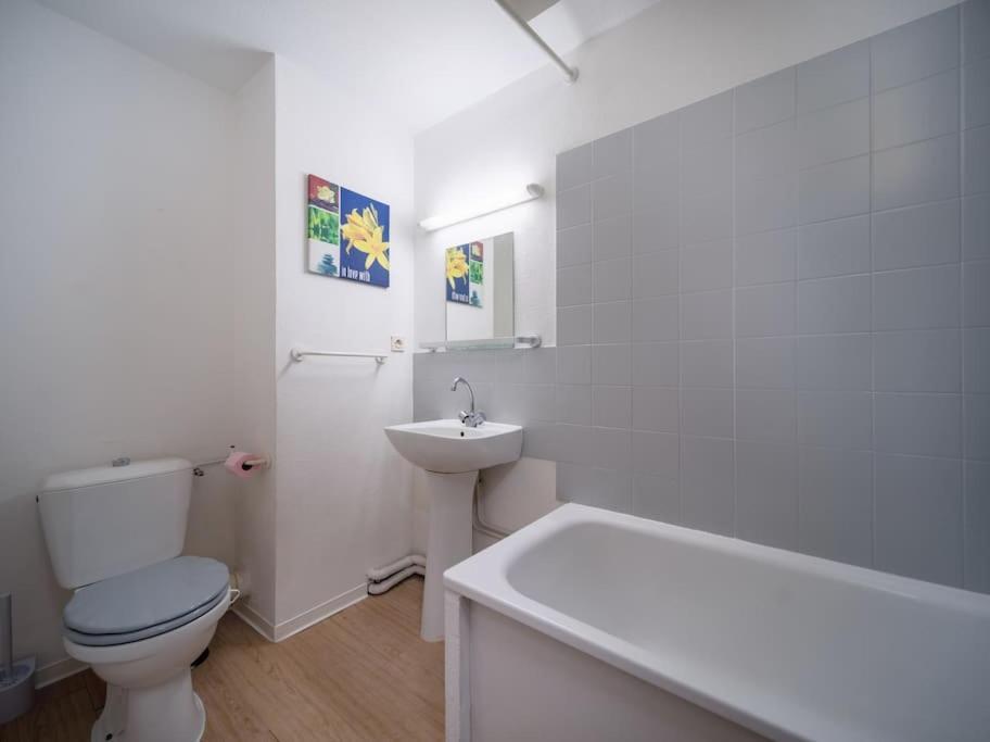 Appartement Tout Equipe A 5 Min De La Gare St Charles Marseille Exterior photo